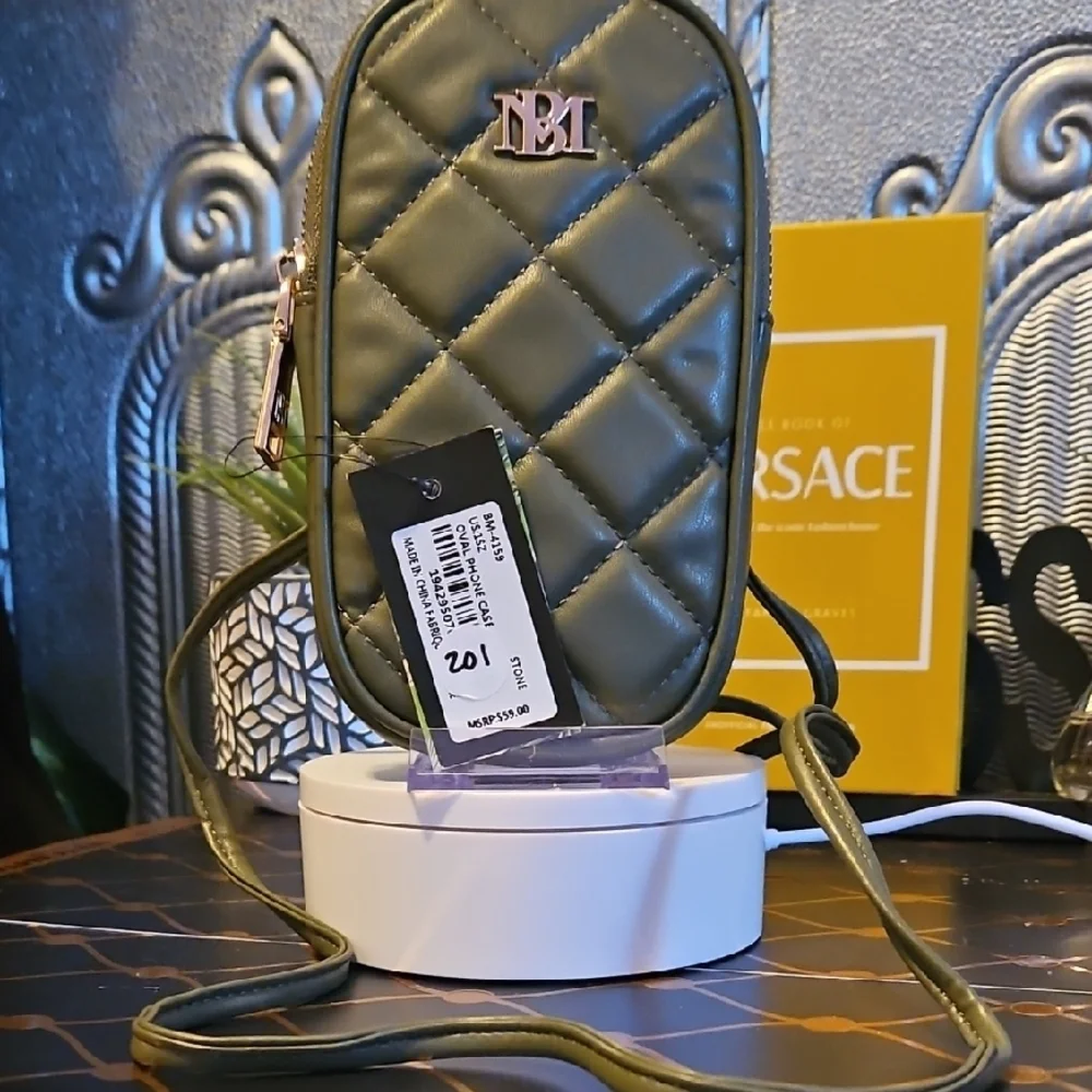 NWT - 3 Badgley Mischka Quilted Women's Bag Set - Red, Black, and Olive - Picture 5 of 16